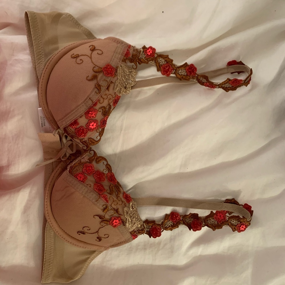 Gorgeous Embellished Push-up Bra
